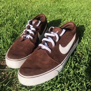 Niki Toki Low Brown suede Nike SB size 14